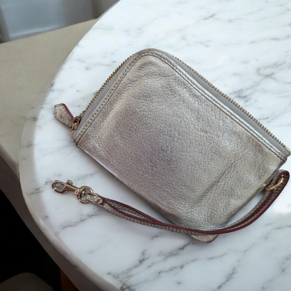 *Price Drop* Dooney & Bourke Metallic Gold Wristlet - Picture 2 of 6